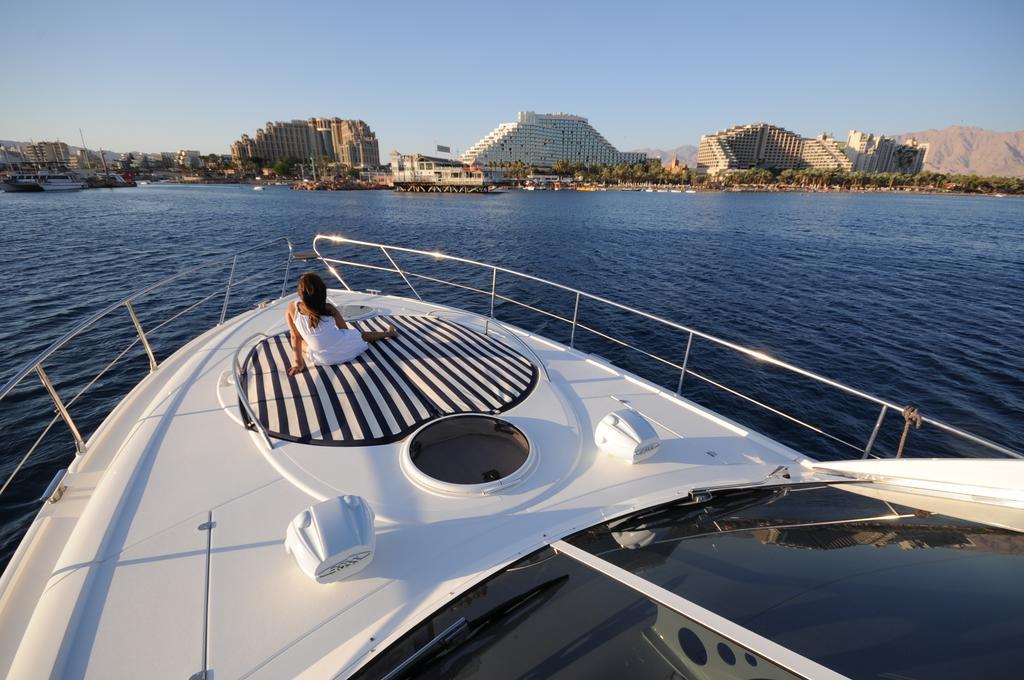 Red Sea Yachts Botel